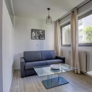  Appartamento Charming In The Heart Of The 19th